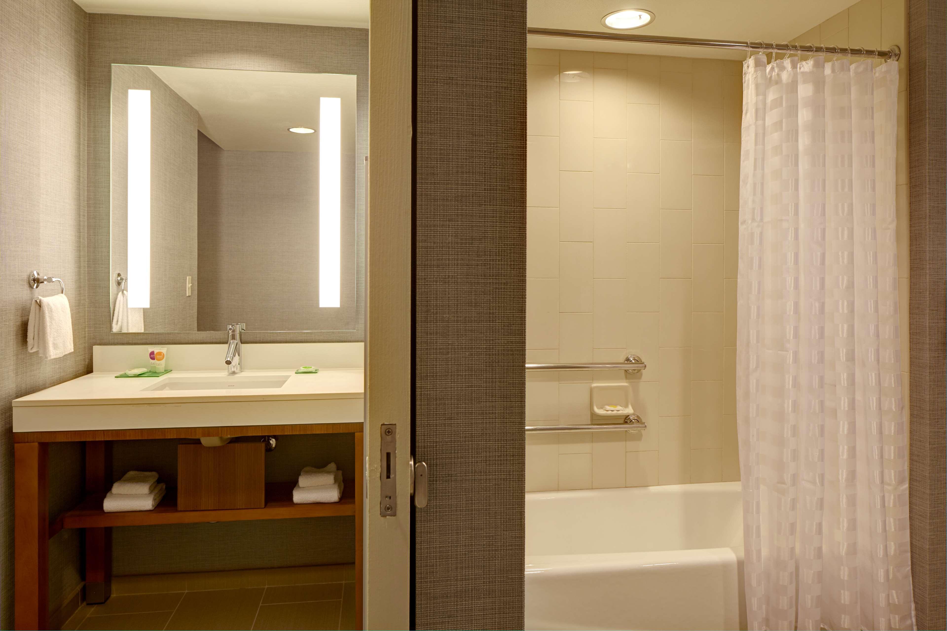 Hyatt Place Marlborough/Apex Center Ngoại thất bức ảnh